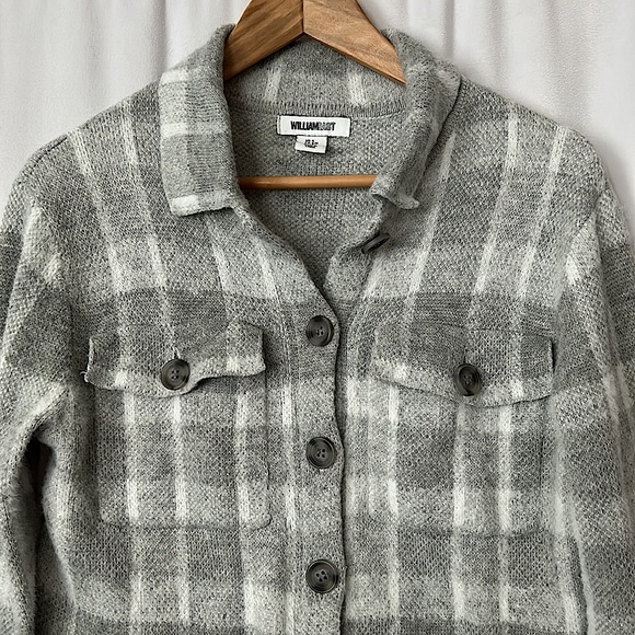 William Rast Light Grey Fuzzy Sweater Shirt Top **Size S** 🌸🌸 - Picture 3 of 4